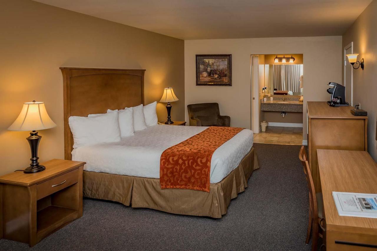 Mill Village Motel Eatonville Bagian luar foto