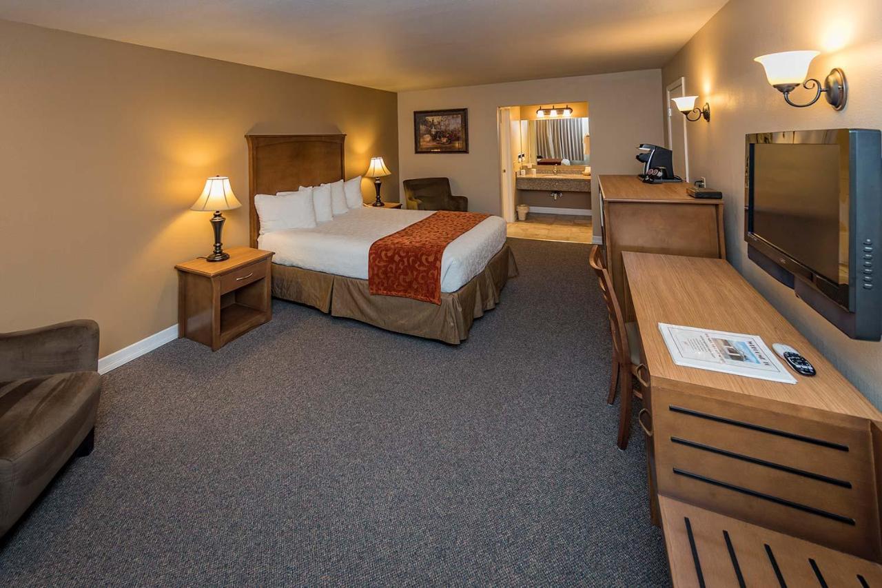 Mill Village Motel Eatonville Bagian luar foto