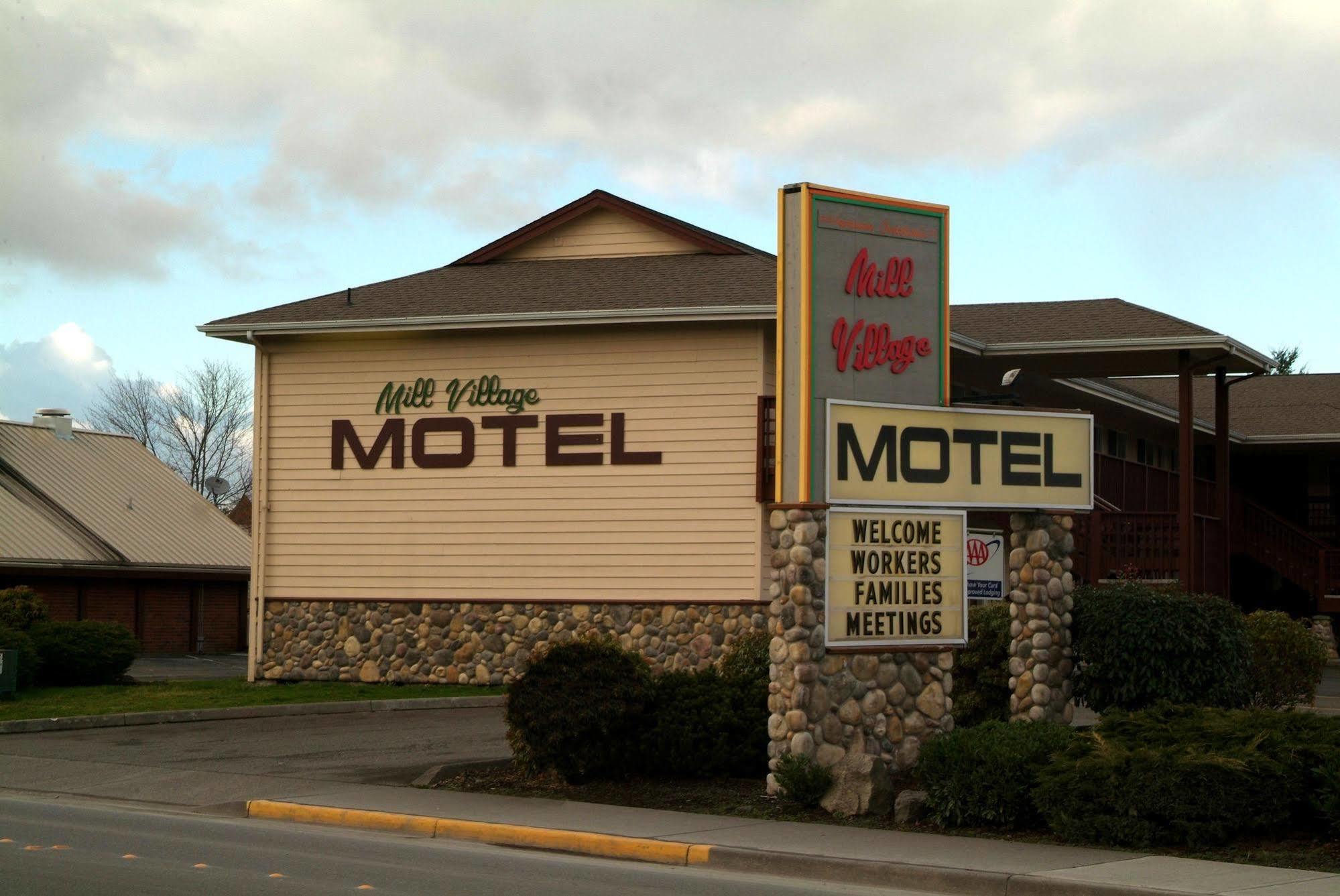 Mill Village Motel Eatonville Bagian luar foto