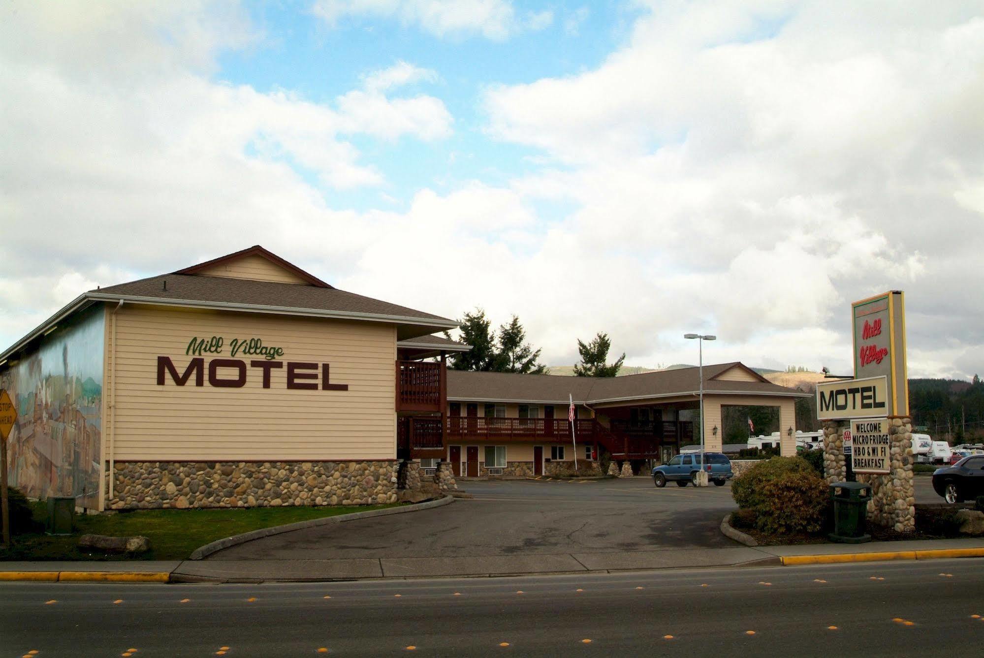 Mill Village Motel Eatonville Bagian luar foto